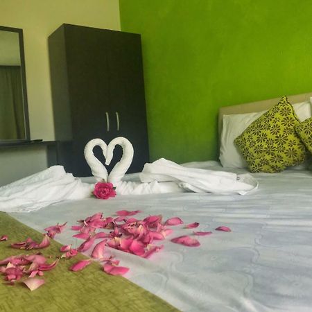 Etno Restoran Ranc Motel Radibus ภายนอก รูปภาพ