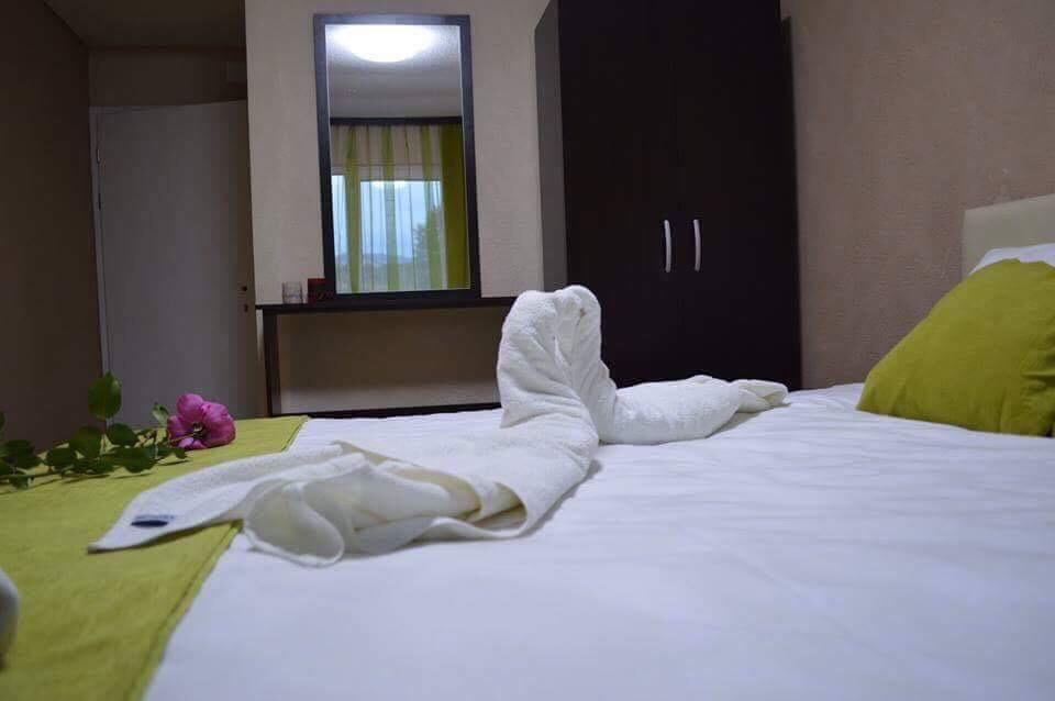 Etno Restoran Ranc Motel Radibus ภายนอก รูปภาพ