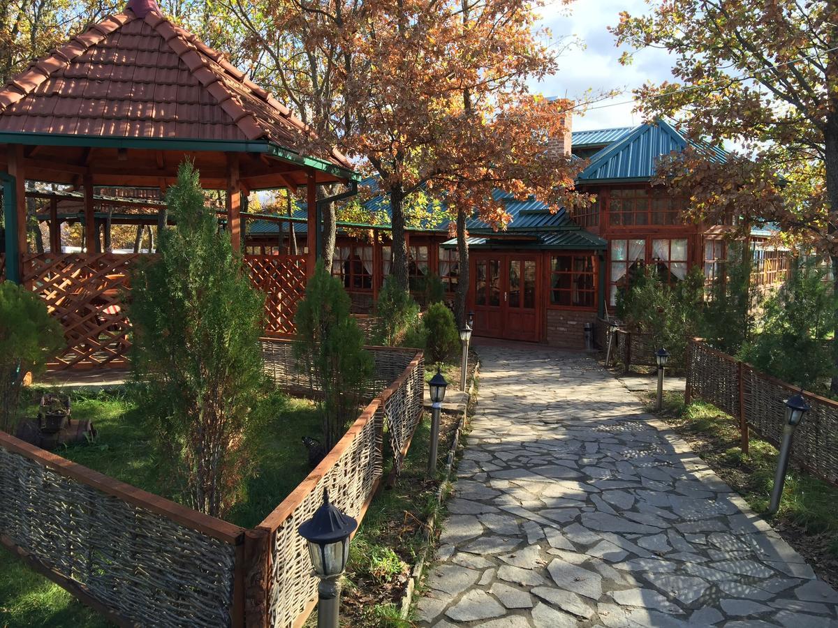 Etno Restoran Ranc Motel Radibus ภายนอก รูปภาพ