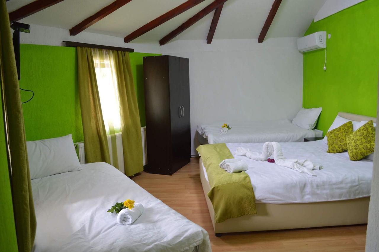 Etno Restoran Ranc Motel Radibus ภายนอก รูปภาพ
