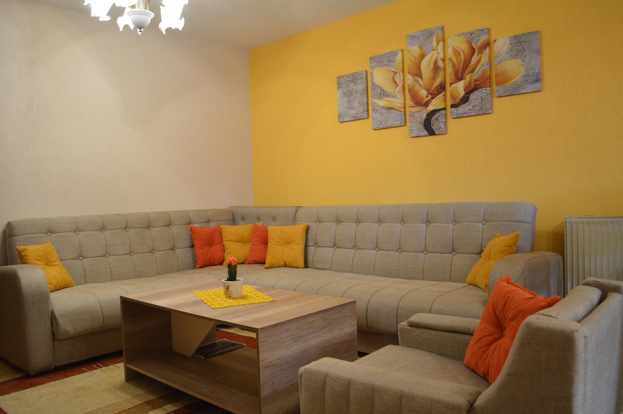 Etno Restoran Ranc Motel Radibus ภายนอก รูปภาพ